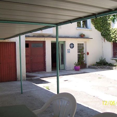 Le Relais Des Blaches Pierrelatte Exterior foto