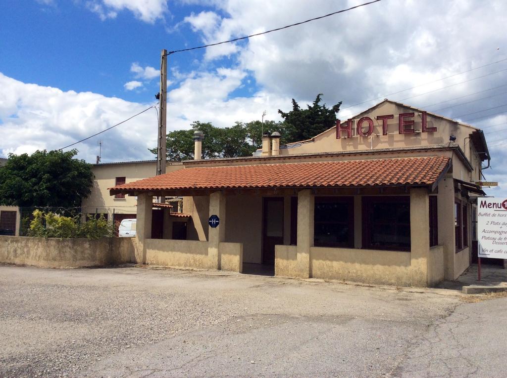 Le Relais Des Blaches Pierrelatte Exterior foto